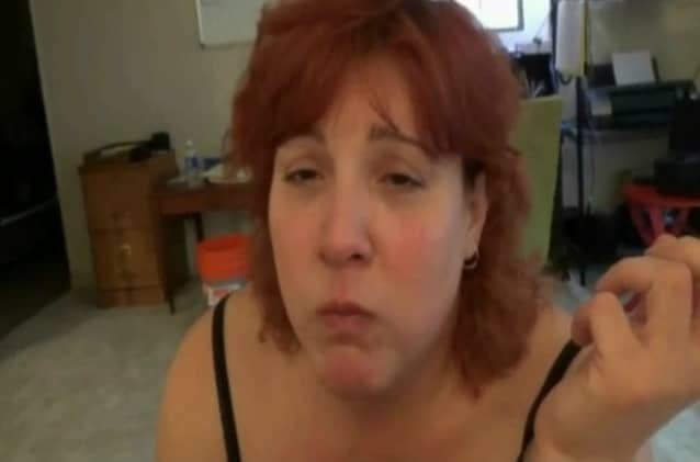 Amateur Human Toilet Wife Swallowing Fresh Waste