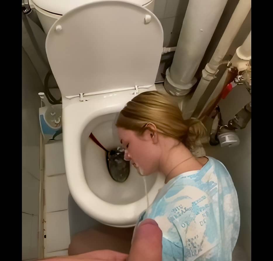 Human Urinal GF Sucking Cock After Being Pissed On